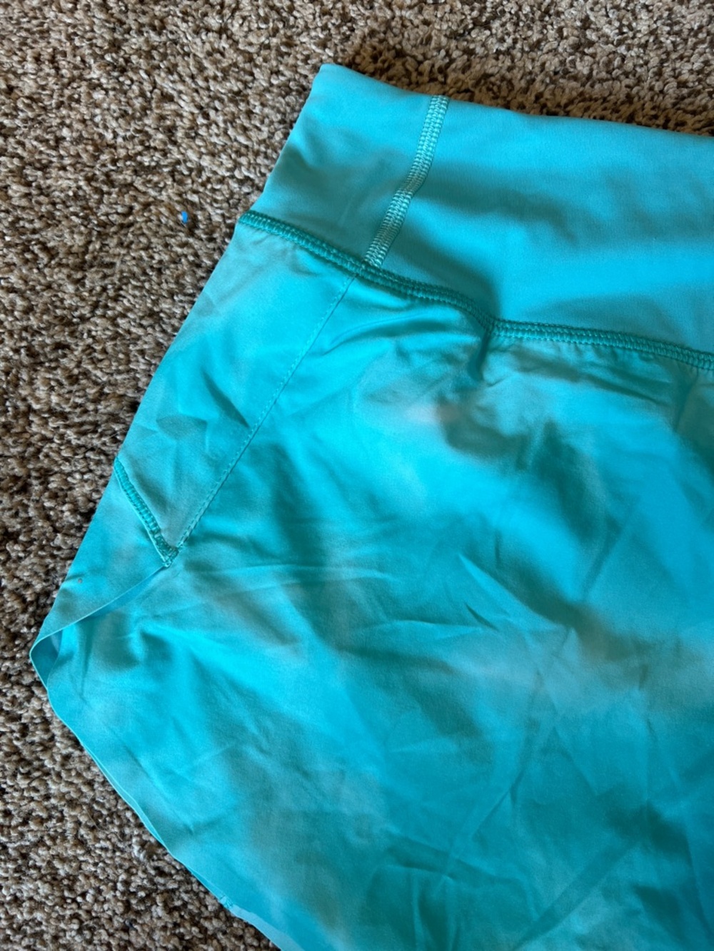 Athleta Run With It 3.5” Short NWT - Picture 2 of 7